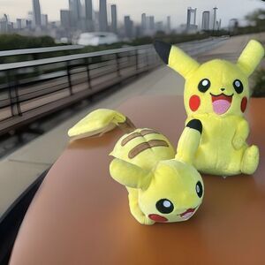 Pokemón Pikachu Plush Buddle (Set of 2)‎